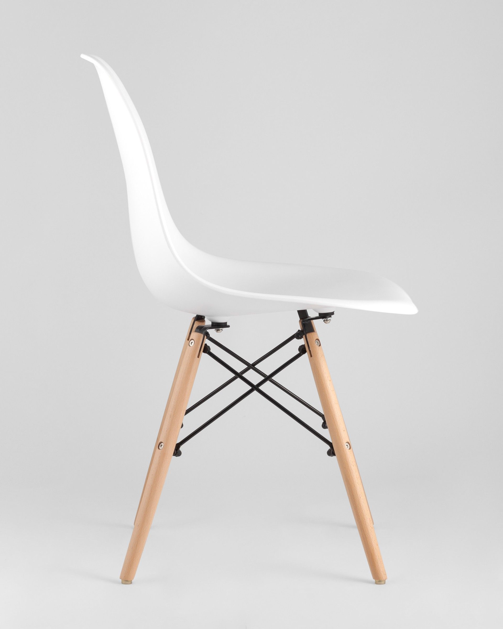 Стул Eames DSW белый